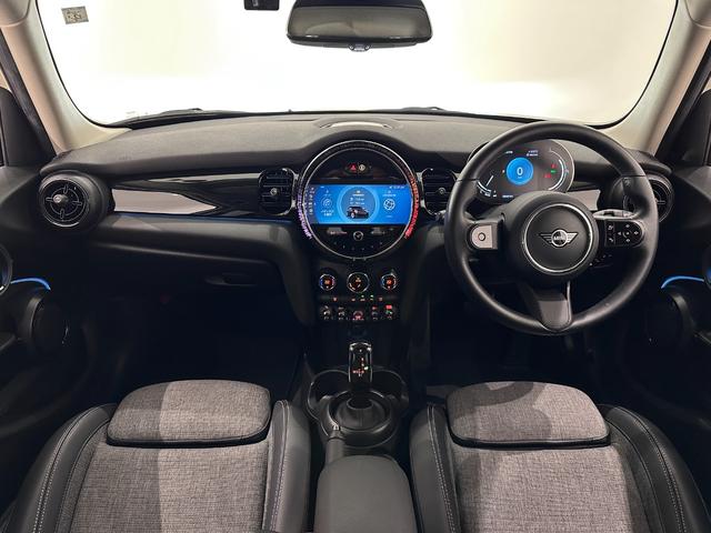 ＭＩＮＩ クーパーＳＤ　クラシック・トリム　認定保証２年衝突回避被害軽減ブレーキ車線逸脱警告バックカメラ液晶メーターマルチファンクションステアリングＭＩＮＩドライビングモードコンフォートアクセスＬＥＤヘッドライトＬＥＤリアコンビランプ（34枚目）