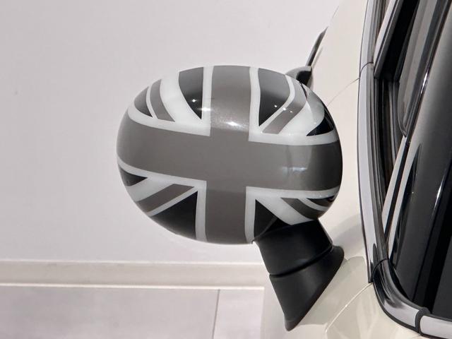 ＭＩＮＩ クーパーＳ　クラシック・トリム　全国２年保証／ＣａｒＰｌａｙ／ワイヤレス充電／ＥＴＣ／ＯＳコール／クルーズコントロール／バックカメラ／ＭＩＮＩドライビングモード／ＬＥＤヘッドライト／ＬＥＤリアコンビランプ（11枚目）