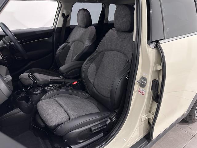 ＭＩＮＩ クーパーＳ　クラシック・トリム　全国２年保証／ＣａｒＰｌａｙ／ワイヤレス充電／ＥＴＣ／ＯＳコール／クルーズコントロール／バックカメラ／ＭＩＮＩドライビングモード／ＬＥＤヘッドライト／ＬＥＤリアコンビランプ（38枚目）