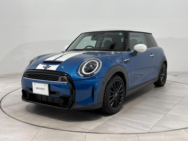 ＭＩＮＩ クーパーＳ　衝突回避被害軽減ブレーキ車線逸脱警告バックカメラ液晶メーターマルチファンクションステアリングＭＩＮＩドライビングモーコンフォートアクセスＬＥＤヘッドライトＬＥＤリアコンビランプ（2枚目）