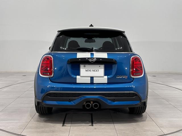 ＭＩＮＩ クーパーＳ　衝突回避被害軽減ブレーキ車線逸脱警告バックカメラ液晶メーターマルチファンクションステアリングＭＩＮＩドライビングモーコンフォートアクセスＬＥＤヘッドライトＬＥＤリアコンビランプ（7枚目）
