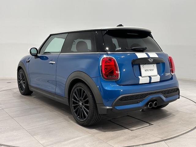 ＭＩＮＩ クーパーＳ　衝突回避被害軽減ブレーキ車線逸脱警告バックカメラ液晶メーターマルチファンクションステアリングＭＩＮＩドライビングモーコンフォートアクセスＬＥＤヘッドライトＬＥＤリアコンビランプ（8枚目）