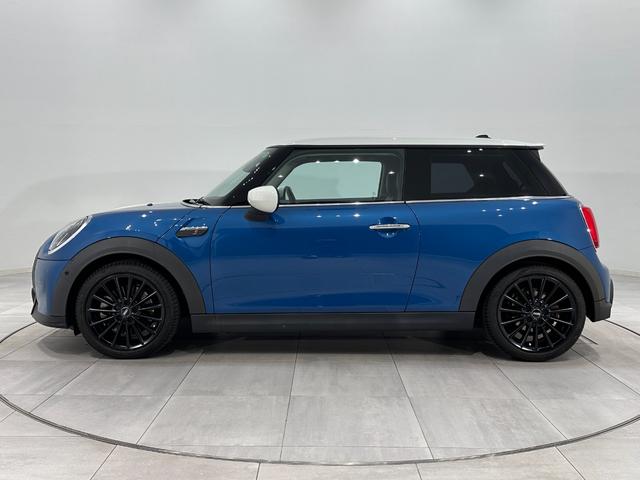 ＭＩＮＩ クーパーＳ　衝突回避被害軽減ブレーキ車線逸脱警告バックカメラ液晶メーターマルチファンクションステアリングＭＩＮＩドライビングモーコンフォートアクセスＬＥＤヘッドライトＬＥＤリアコンビランプ（9枚目）