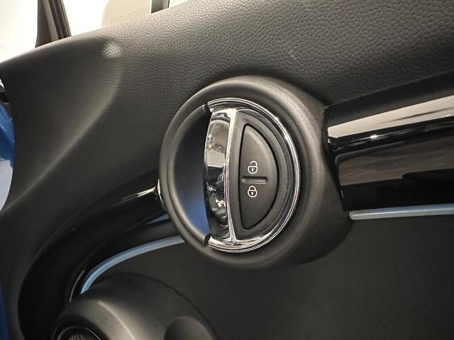 ＭＩＮＩ クーパーＳ　衝突回避被害軽減ブレーキ車線逸脱警告バックカメラ液晶メーターマルチファンクションステアリングＭＩＮＩドライビングモーコンフォートアクセスＬＥＤヘッドライトＬＥＤリアコンビランプ（16枚目）
