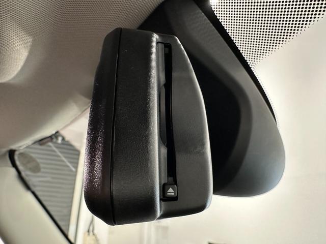 ＭＩＮＩ クーパーＳ　衝突回避被害軽減ブレーキ車線逸脱警告バックカメラ液晶メーターマルチファンクションステアリングＭＩＮＩドライビングモーコンフォートアクセスＬＥＤヘッドライトＬＥＤリアコンビランプ（21枚目）