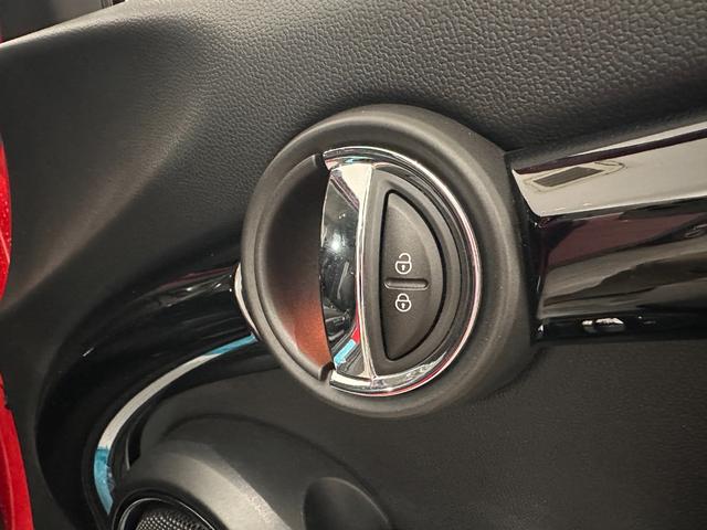 MINI クーパーS ナビ(非タッチスクリーン)/ETC/LEDヘッドライト/LEDリアコンビランプ/17インチホイール(16枚目)