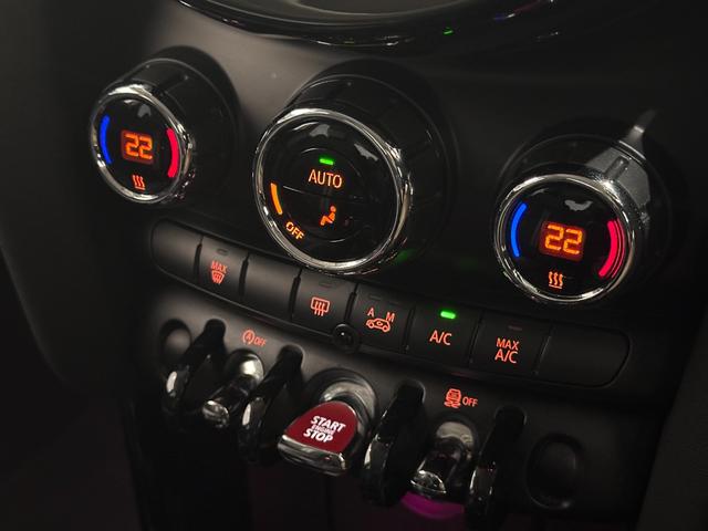 MINI クーパーS ナビ(非タッチスクリーン)/ETC/LEDヘッドライト/LEDリアコンビランプ/17インチホイール(22枚目)