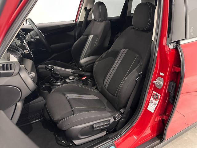 MINI クーパーS ナビ(非タッチスクリーン)/ETC/LEDヘッドライト/LEDリアコンビランプ/17インチホイール(31枚目)