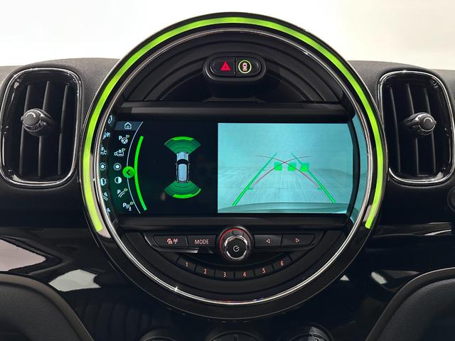 ＭＩＮＩ クーパーＳ　Ｅ　クロスオーバー　オール４　ナビ（タッチスクリーン）／ＥＴＣ／アクティブクルーズコントロール／リアパークディスタンスコントロール／ＬＥＤヘッドライト（デイライト付）／ＬＥＤテールライト／バックドア自動開閉／１８インチホイール（32枚目）