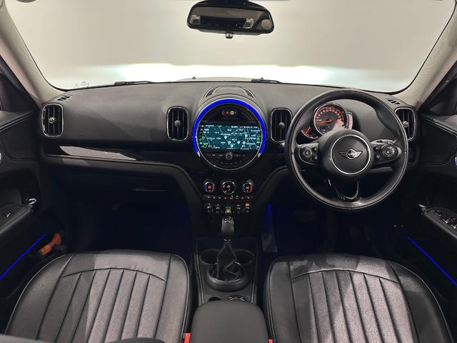 ＭＩＮＩ クーパーＳ　Ｅ　クロスオーバー　オール４　ナビ（タッチスクリーン）／ＥＴＣ／アクティブクルーズコントロール／リアパークディスタンスコントロール／ＬＥＤヘッドライト（デイライト付）／ＬＥＤテールライト／バックドア自動開閉／１８インチホイール（35枚目）