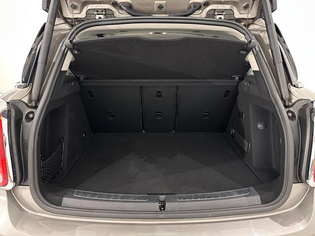 ＭＩＮＩ クーパーＳ　Ｅ　クロスオーバー　オール４　ナビ（タッチスクリーン）／ＥＴＣ／アクティブクルーズコントロール／リアパークディスタンスコントロール／ＬＥＤヘッドライト（デイライト付）／ＬＥＤテールライト／バックドア自動開閉／１８インチホイール（40枚目）