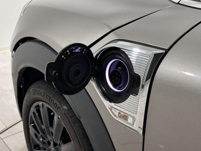 ＭＩＮＩ クーパーＳ　Ｅ　クロスオーバー　オール４　ナビ（タッチスクリーン）／ＥＴＣ／アクティブクルーズコントロール／リアパークディスタンスコントロール／ＬＥＤヘッドライト（デイライト付）／ＬＥＤテールライト／バックドア自動開閉／１８インチホイール（43枚目）