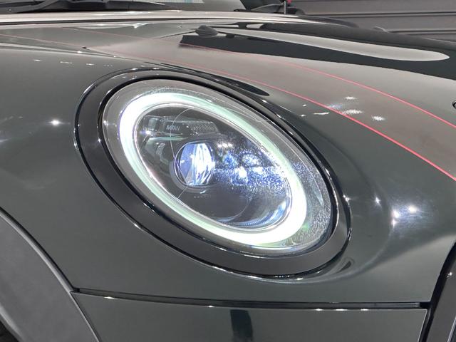 MINI ジョンクーパーワークス ジョンクーパーワークストリム 全国2年保証/ナビタッチスクリーン/ETC/SOSコール/車線逸脱警告/バックカメラ/液晶メーター/ヘッドアップディスプレイ/LEDヘッドライ/LEDリアコンビランプ/17インチホイール(10枚目)