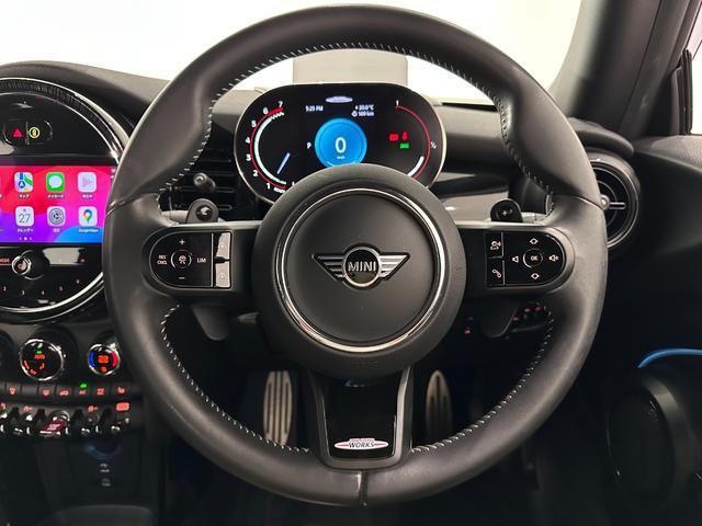 MINI ジョンクーパーワークス ジョンクーパーワークストリム 全国2年保証/ナビタッチスクリーン/ETC/SOSコール/車線逸脱警告/バックカメラ/液晶メーター/ヘッドアップディスプレイ/LEDヘッドライ/LEDリアコンビランプ/17インチホイール(27枚目)