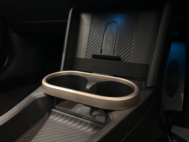 MINI クーパーC クラシック・トリム 全国2年保証アクティブクルーズコントロールアクティブPDC フロントリアパノラマビューリアパーキングアシストAppleCarPlayワイヤレス充電ヘッドアップディスプレイデジタルキープラス(24枚目)