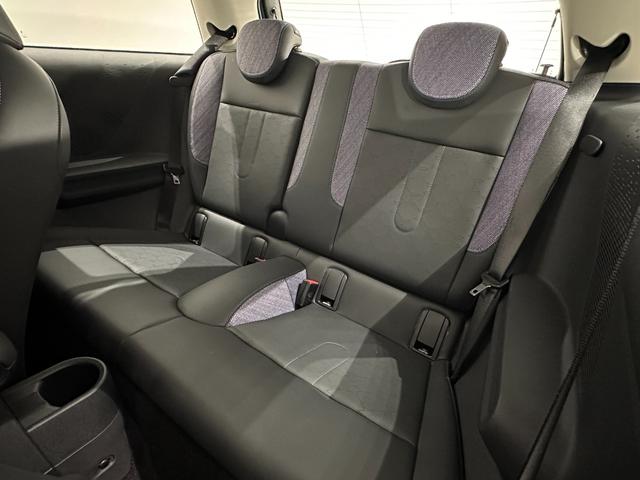 MINI クーパーC クラシック・トリム 全国2年保証アクティブクルーズコントロールアクティブPDC フロントリアパノラマビューリアパーキングアシストAppleCarPlayワイヤレス充電ヘッドアップディスプレイデジタルキープラス(38枚目)