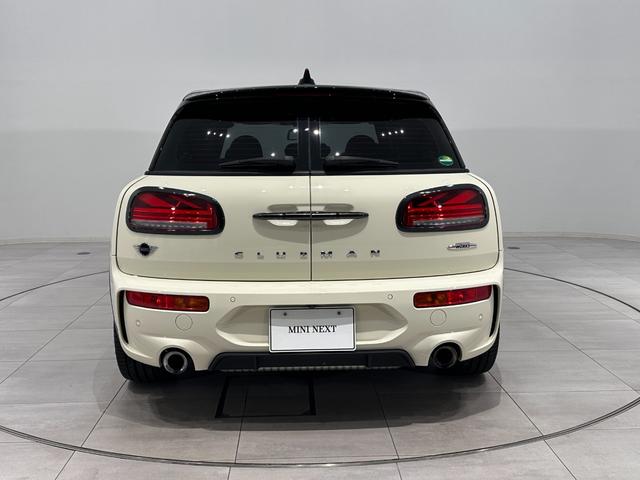 MINI ジョンクーパーワークス クラブマン ワイドカラーディスプレイMINIコネクテッドアプリドライビングアシストアクティブクルーズコントロールJohnCooperWorksレザーステアリングヘッドアップディスプレイリアビューカメラ&リアPDC(7枚目)