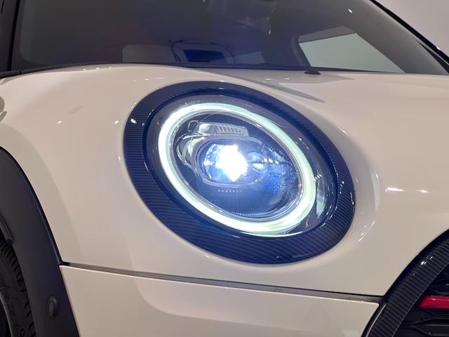 MINI ジョンクーパーワークス クラブマン ワイドカラーディスプレイMINIコネクテッドアプリドライビングアシストアクティブクルーズコントロールJohnCooperWorksレザーステアリングヘッドアップディスプレイリアビューカメラ&リアPDC(10枚目)