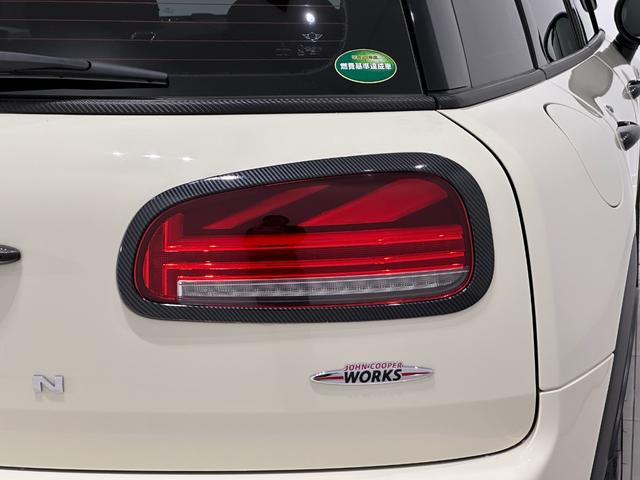 MINI ジョンクーパーワークス クラブマン ワイドカラーディスプレイMINIコネクテッドアプリドライビングアシストアクティブクルーズコントロールJohnCooperWorksレザーステアリングヘッドアップディスプレイリアビューカメラ&リアPDC(13枚目)