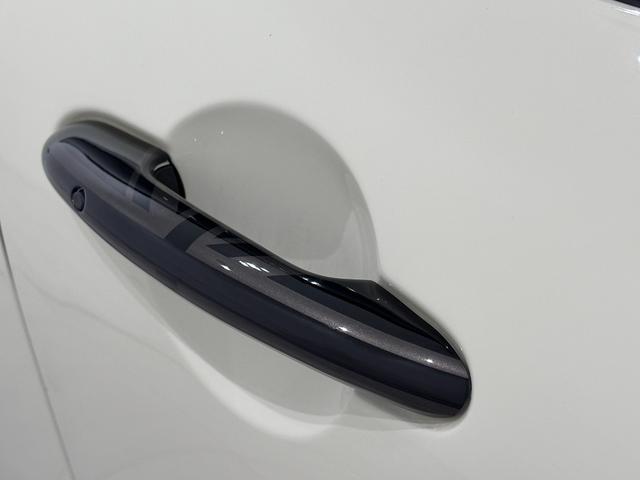 MINI ジョンクーパーワークス クラブマン ワイドカラーディスプレイMINIコネクテッドアプリドライビングアシストアクティブクルーズコントロールJohnCooperWorksレザーステアリングヘッドアップディスプレイリアビューカメラ&リアPDC(15枚目)