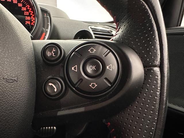 MINI ジョンクーパーワークス クラブマン ワイドカラーディスプレイMINIコネクテッドアプリドライビングアシストアクティブクルーズコントロールJohnCooperWorksレザーステアリングヘッドアップディスプレイリアビューカメラ&リアPDC(30枚目)