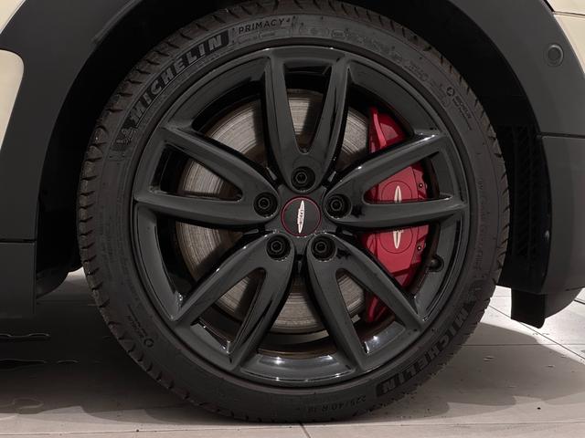 MINI ジョンクーパーワークス クラブマン ワイドカラーディスプレイMINIコネクテッドアプリドライビングアシストアクティブクルーズコントロールJohnCooperWorksレザーステアリングヘッドアップディスプレイリアビューカメラ&リアPDC(43枚目)