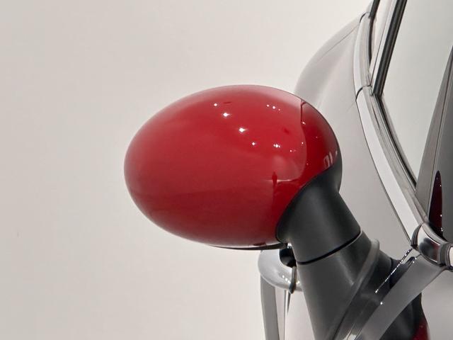 MINI ジョンクーパーワークス クロスオーバー Fシート ヒーター /格納機能付きドアミラー/R スポイラー/助手席シート高さ調節/F アーム レスト/フラット ラゲッジ フロア(11枚目)