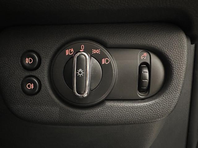 MINI クーパー クラブマン コンフォータイヤ空気圧警告システム ETC ルームミラートランク スルー システムクルーズコントロールブレーキ機能付LED ヘッドライト(18枚目)