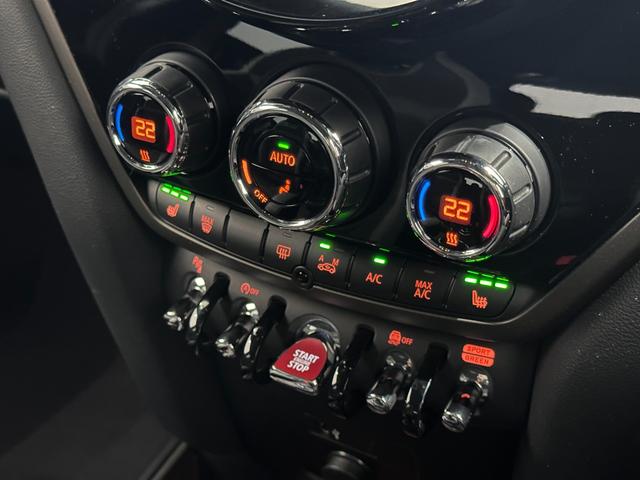 ＭＩＮＩ ジョンクーパーワークス　クロスオーバー　全国２年保証ドライビングアシストアクティブクルーズコントロールＪｏｈｎＣｏｏｐｅｒＷｏｒｋｓレザーステアリングＬＥＤヘッドライトＬＥＤリアコンビランプ１８インチアロイホイールリアビューカメラリアＰＤＣ（22枚目）