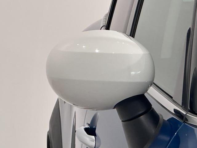 ＭＩＮＩ クーパーＤ　クロスオーバー　ナビタッチスクリーン／ＥＴＣ／ＳＯＳコール／アクティブクルーズコントロール／コンフォートアクセス／ハロゲンヘッドライト／１７インチホイール／ルーフレール／マルチファンクションステアリング（11枚目）