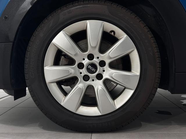 ＭＩＮＩ クーパーＤ　クロスオーバー　ナビタッチスクリーン／ＥＴＣ／ＳＯＳコール／アクティブクルーズコントロール／コンフォートアクセス／ハロゲンヘッドライト／１７インチホイール／ルーフレール／マルチファンクションステアリング（44枚目）