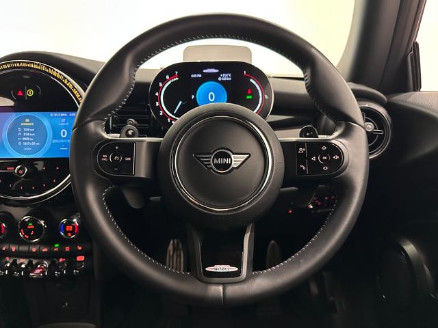 MINI ジョンクーパーワークス ジョンクーパーワークストリム 全国2年保証ナビタッチスクリーン車線逸脱警告バックカメラヘッドアップディスプレイマルチファンクションステアリングパドルシフトMINIドライビングモードコンフォートアクセスLEDヘッドライト(27枚目)