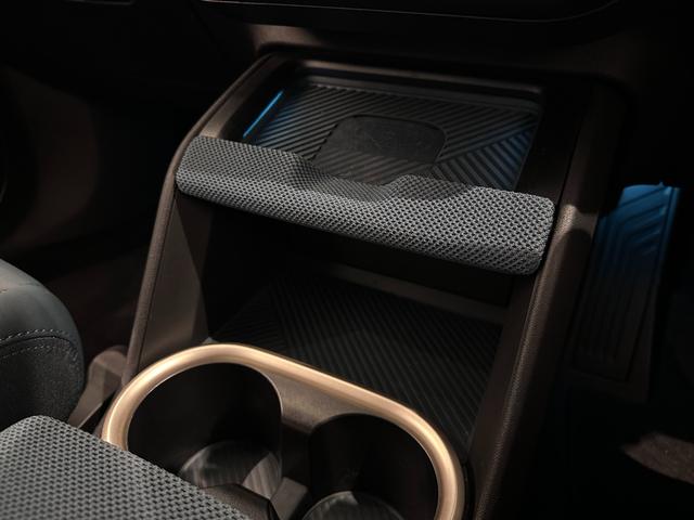 MINI カントリーマンD クラシック・トリム 全国2年保証センターディスプレイ高速道路渋滞時ハンズオフワイヤレス充電ヘッドアップディスプレイパーキングアシストplayAppleCarPlayMINIConnectedサラウンドビューシステム(22枚目)