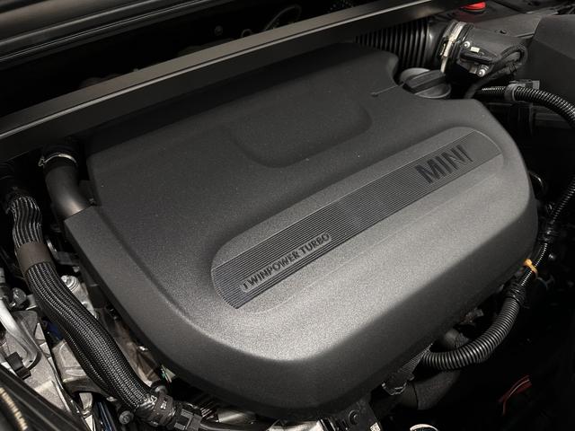 MINI カントリーマンD クラシック・トリム 全国2年保証センターディスプレイ高速道路渋滞時ハンズオフワイヤレス充電ヘッドアップディスプレイパーキングアシストplayAppleCarPlayMINIConnectedサラウンドビューシステム(43枚目)