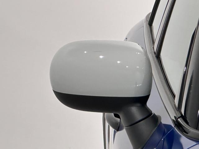 MINI クーパーC クラシック・トリム 全国2年保証有機ELセンターディスプレイApple CarPlayワイヤレス充電アダプティブLEDヘッドライトアクティブクルーズコントロールパノラマビュー(リア)パーキングアシスト16インチホイール(11枚目)