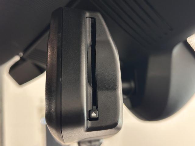 MINI クーパーC クラシック・トリム 全国2年保証有機ELセンターディスプレイApple CarPlayワイヤレス充電アダプティブLEDヘッドライトアクティブクルーズコントロールパノラマビュー(リア)パーキングアシスト16インチホイール(20枚目)