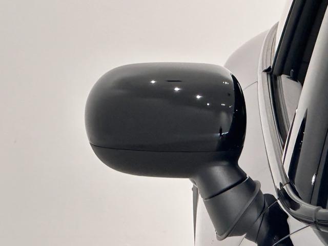 MINI クーパーC クラシック・トリム 全国2年保証AppleCarPlayワイヤレス充電デジタルキープラスコンフォートアクセスLEDヘッドライトアクティブクルーズコントロールアクティブPDCフロントリアパノラマビューリア16インチホイール(11枚目)