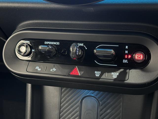 MINI クーパーC クラシック・トリム 全国2年保証AppleCarPlayワイヤレス充電デジタルキープラスコンフォートアクセスLEDヘッドライトアクティブクルーズコントロールアクティブPDCフロントリアパノラマビューリア16インチホイール(22枚目)