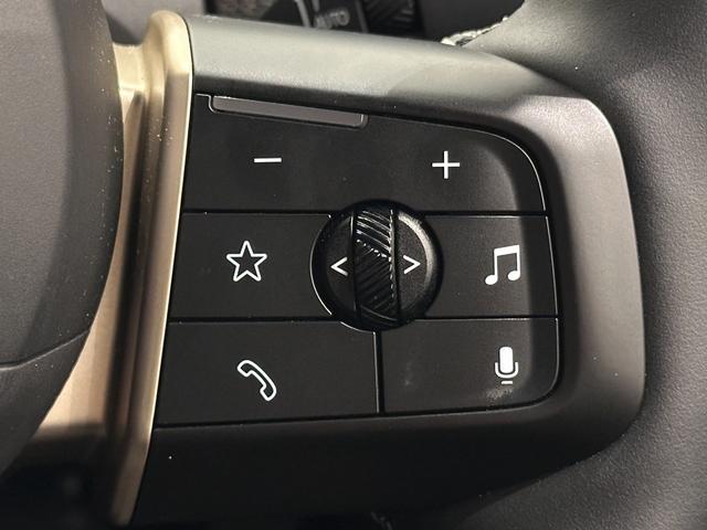 MINI クーパーC クラシック・トリム 全国2年保証AppleCarPlayワイヤレス充電デジタルキープラスコンフォートアクセスLEDヘッドライトアクティブクルーズコントロールアクティブPDCフロントリアパノラマビューリア16インチホイール(28枚目)