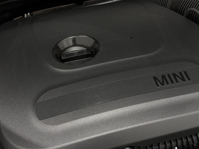 MINI クーパーC クラシック・トリム 全国2年保証AppleCarPlayワイヤレス充電デジタルキープラスコンフォートアクセスLEDヘッドライトアクティブクルーズコントロールアクティブPDCフロントリアパノラマビューリア16インチホイール(44枚目)