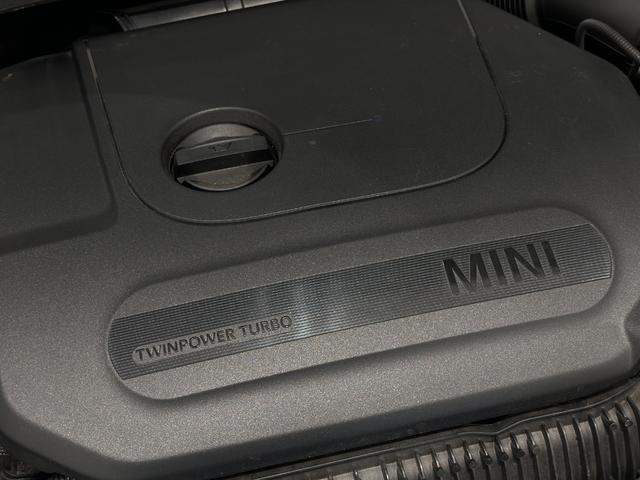MINI クーパーS ナビタッチスクリーンETCSOSコールアクティブクルーズコントロールマルチファンクションステアリングコンフォートアクセスLEDヘッドライトLEDリアコンビランプ17インチホイール(47枚目)