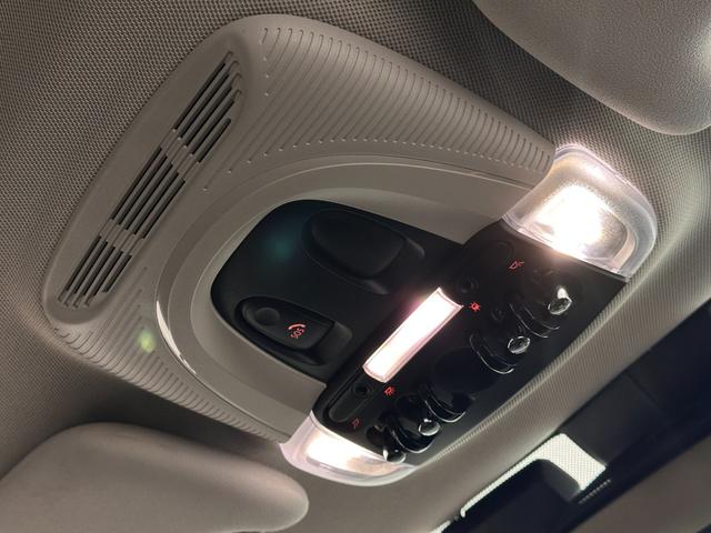 MINI クーパーD ナビ(タッチスクリーン)SOSコール衝突回被害軽減ブレーキマルチファンクションステアリングハロゲンヘッドライトLEDリアコンビランプ15インチホイール(20枚目)