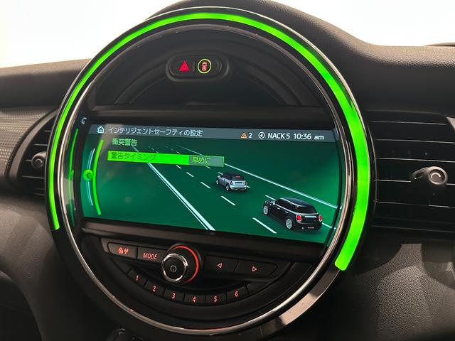 MINI クーパーD ナビ(タッチスクリーン)SOSコール衝突回被害軽減ブレーキマルチファンクションステアリングハロゲンヘッドライトLEDリアコンビランプ15インチホイール(33枚目)
