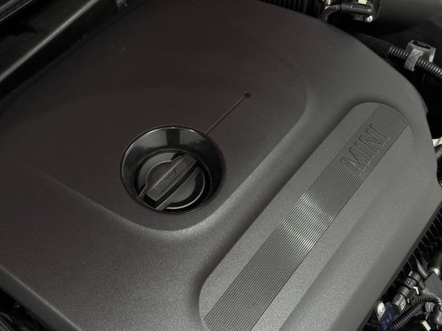 ＭＩＮＩ クーパーＳ　クラシック・トリム　全国２年保証／ＡｐｐｌｅＣａｒＰｌａｙ／ワイヤレス充電／ヘッドアップディスプレイ／ノラマビューリアステアリングレーンコントロールアシスト／アクティブクルーズコントロール／１７インチホイール（46枚目）