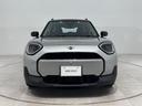 ＭＩＮＩ エースマンＥ　クラシック・トリム　認定保証２年・Ｐアシスト＋・全周囲カメラ・ＭＩＮＩＬＭホイールスライドスポーク２トーン・円形有機ＥＬセンターディスプレイ・交流電流クイック充電・Ａｐｐｌｅ　ＣａｒＰｌａｙ・ワイヤレス充電（3枚目）