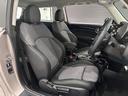 クーパー　プレミアムプラスパッケージクラシックトリム　全国２年保証／ＣａｒＰｌａｙ／ＥＴＣ／ＳＯＳコール／マルチファンクションステアリング／ＭＩＮＩドライビングモード／コンフォートアクセス／ＬＥＤヘッドライト／ＬＥＤリアコンビランプ）／１６インチホイール（40枚目）