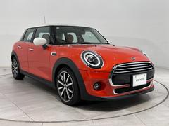 おすすめポイント２：Aftermarketカスタム多数！ぜひお車を見にご来店ください。（ヘッドライトプロテクション、Aftermarketステアリング、センターメーターホルダー、ルーフラッピング等） 6