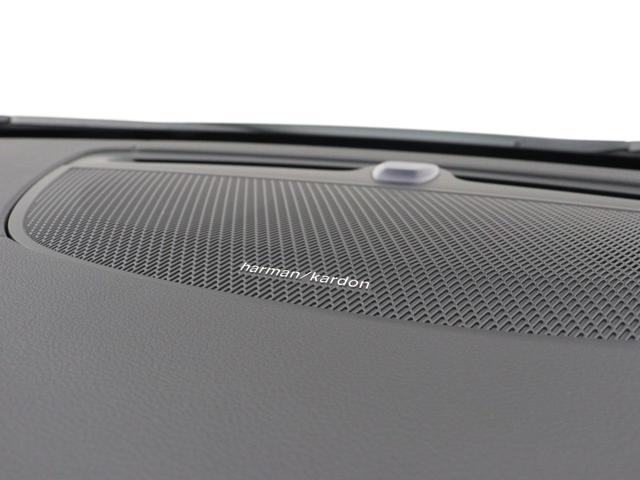 Ｖ９０ アルティメット　Ｂ５　パノラマサンルーフ　Ｇｏｏｇｌｅ搭載　４８Ｖ　黒革　純正３６０°ドラレコ　ｈａｒｍａｎ／ｋａｒｄｏｎサウンド　前後シートヒーター　クリスタルシフトノブ　グレーアッシュウッドパネル　パワーテールゲート（15枚目）