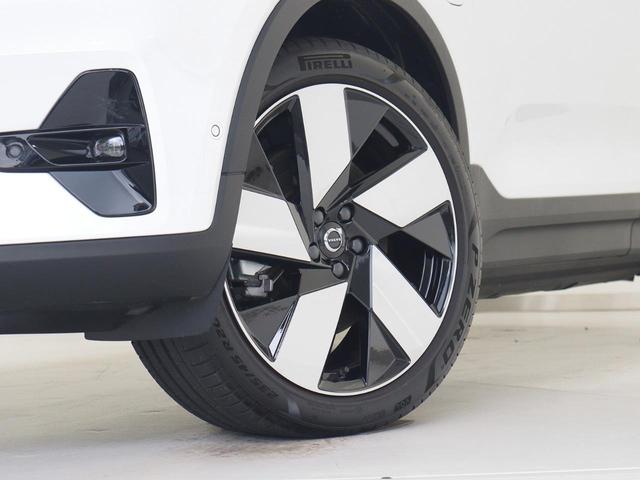 Ｃ４０リチャージ リチャージ　アルティメットツインモーター　電気自動車　パノラマルーフ　ピクセルＬＥＤ　ｈａｒｍａｎ／ｋａｒｄｏｎ　前後シートヒーター　ステアリングホイールヒーター　クリスタルシフトノブ　ワイヤレススマートフォンチャージ　パワーテールゲート（13枚目）