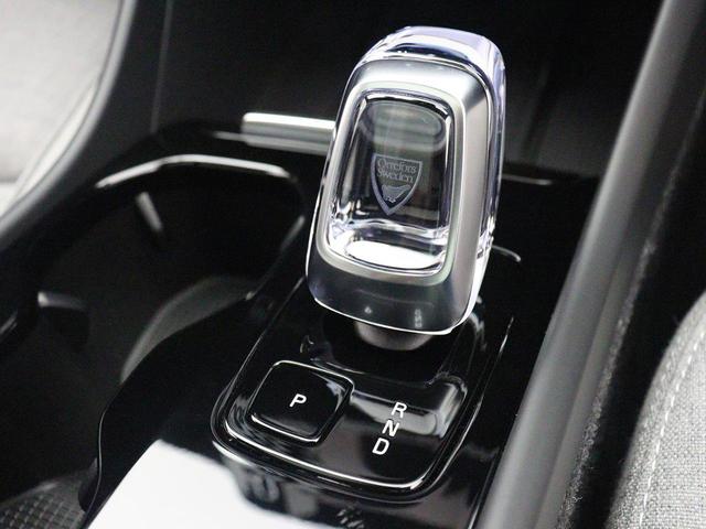 Ｃ４０リチャージ リチャージ　アルティメットツインモーター　電気自動車　パノラマルーフ　ピクセルＬＥＤ　ｈａｒｍａｎ／ｋａｒｄｏｎ　前後シートヒーター　ステアリングホイールヒーター　クリスタルシフトノブ　ワイヤレススマートフォンチャージ　パワーテールゲート（27枚目）